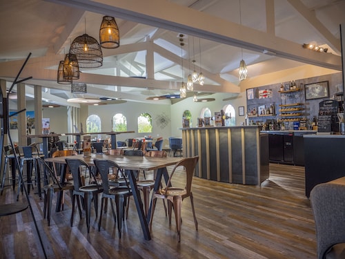 Logis Hotel Uzes Pont du Gard