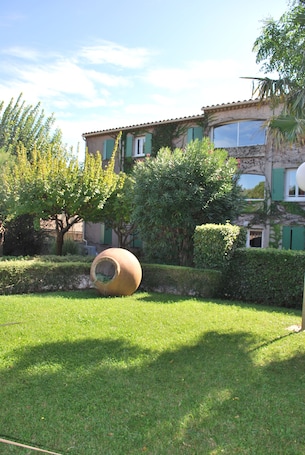 Property grounds. Logis Hotel Uzes Pont du Gard