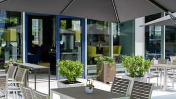 Bar (in der Unterkunft)