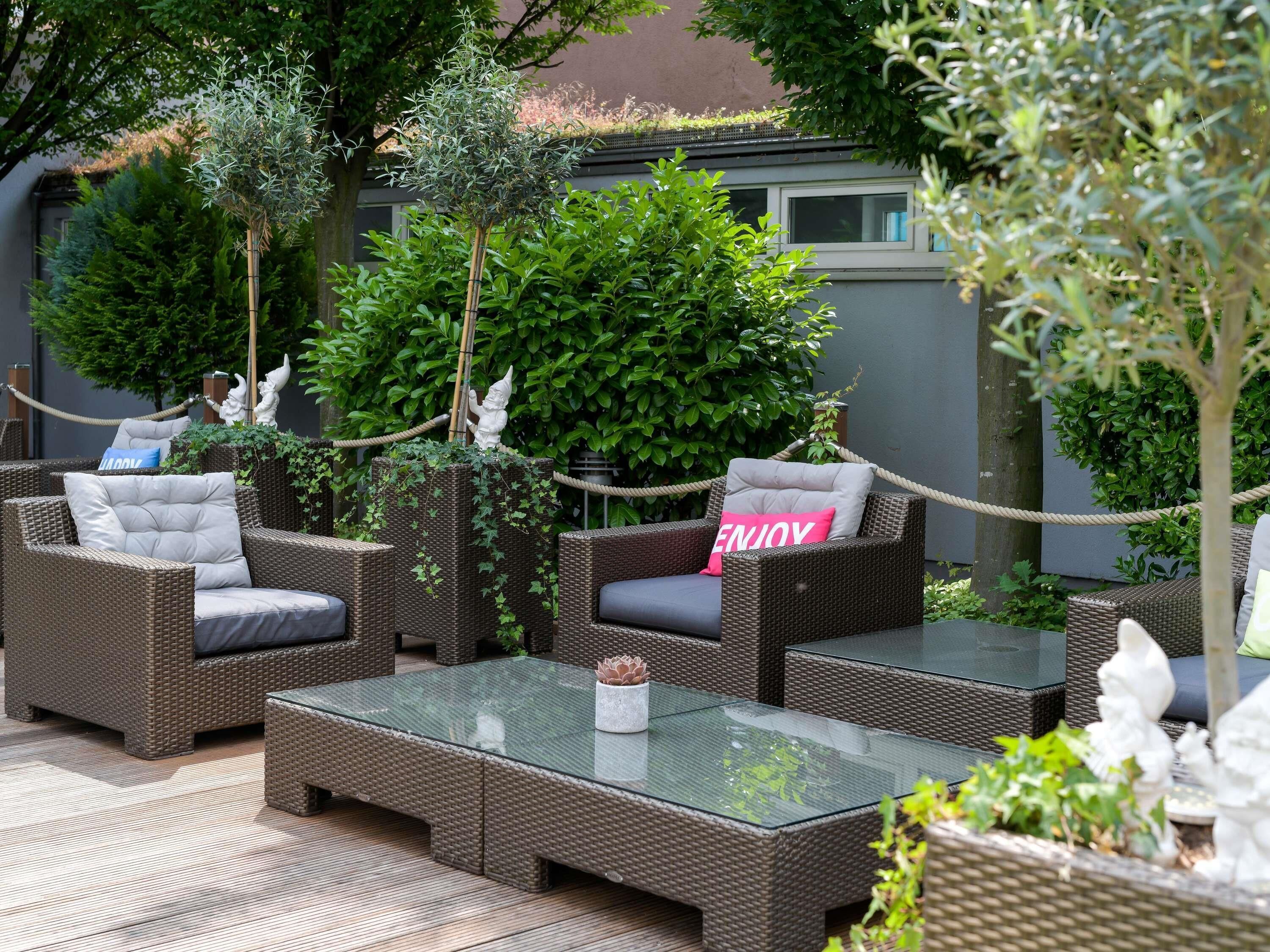 朝食 (ビュッフェ)、毎日提供 (1 名様 24 EUR)