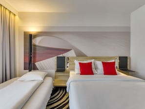 Literie hypoallergénique, minibar, coffres-forts dans les chambres