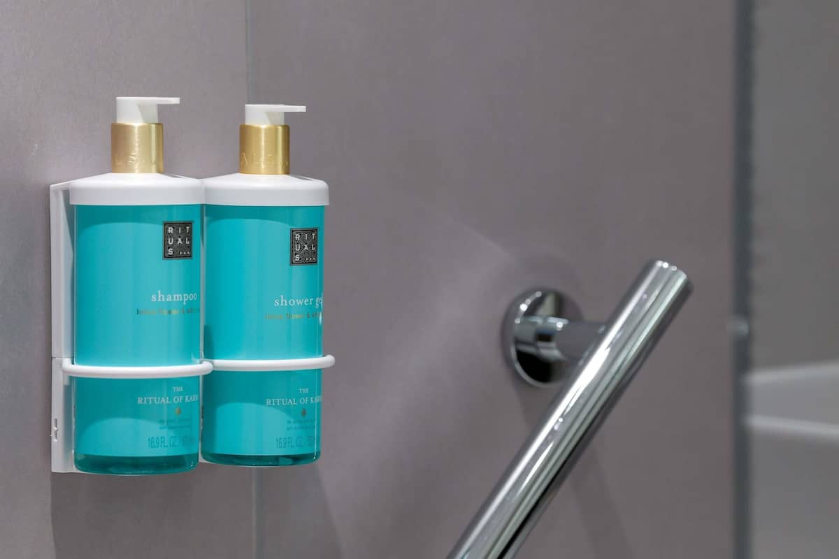 hypo-allergenic bedding, minibar, in-room safe, desk