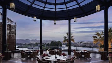 4 restaurants, breakfast, lunch, dinner served; French cuisine