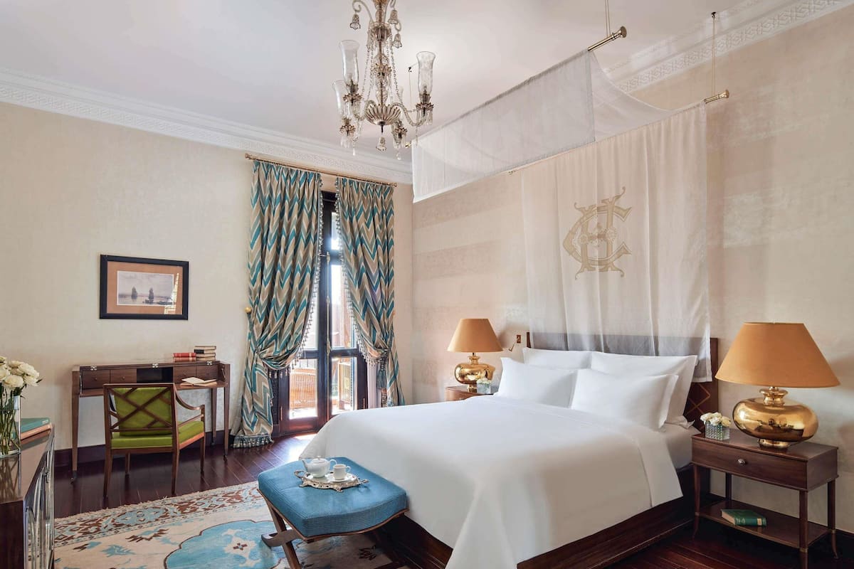 Palace Premium Room, 1 King Bed, Garden View | 1 bedroom, Egyptian cotton sheets, premium bedding, pillowtop beds