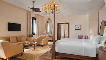 Suite (Agatha Christie, Nile View) | Egyptian cotton sheets, premium bedding, pillowtop beds, minibar