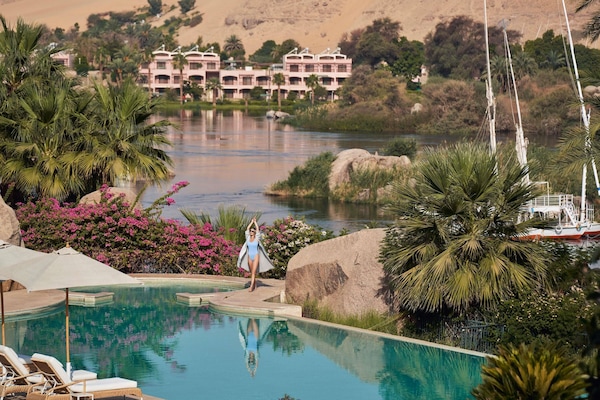 Couples treatment room(s), steam room, Turkish bath/hammam