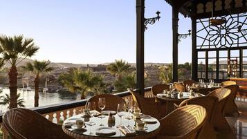 4 Restaurants, Frühstück, Mittagessen, Abendessen, französische Küche