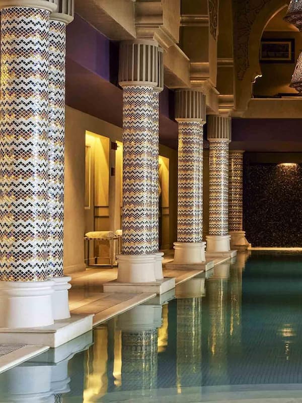 Couples treatment rooms, steam room, Turkish bath, body treatments