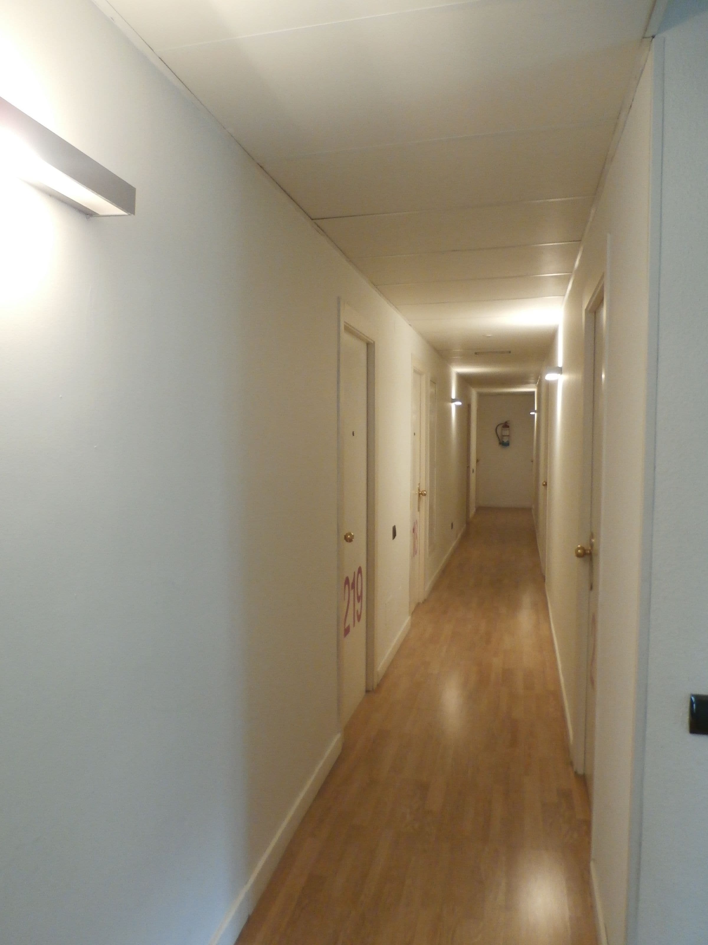 superior twin room | living area | tv