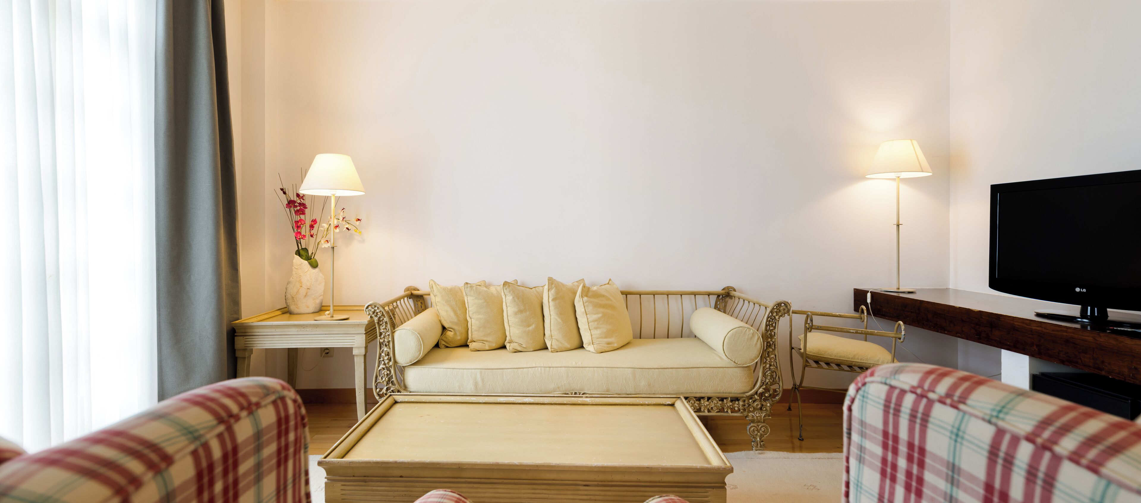 1 bedroom, minibar, in-room safe, individually decorated