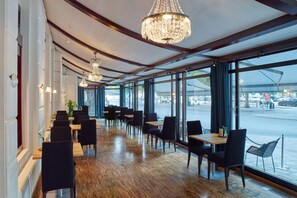 Breakfast, lunch, dinner served; local cuisine, alfresco dining 