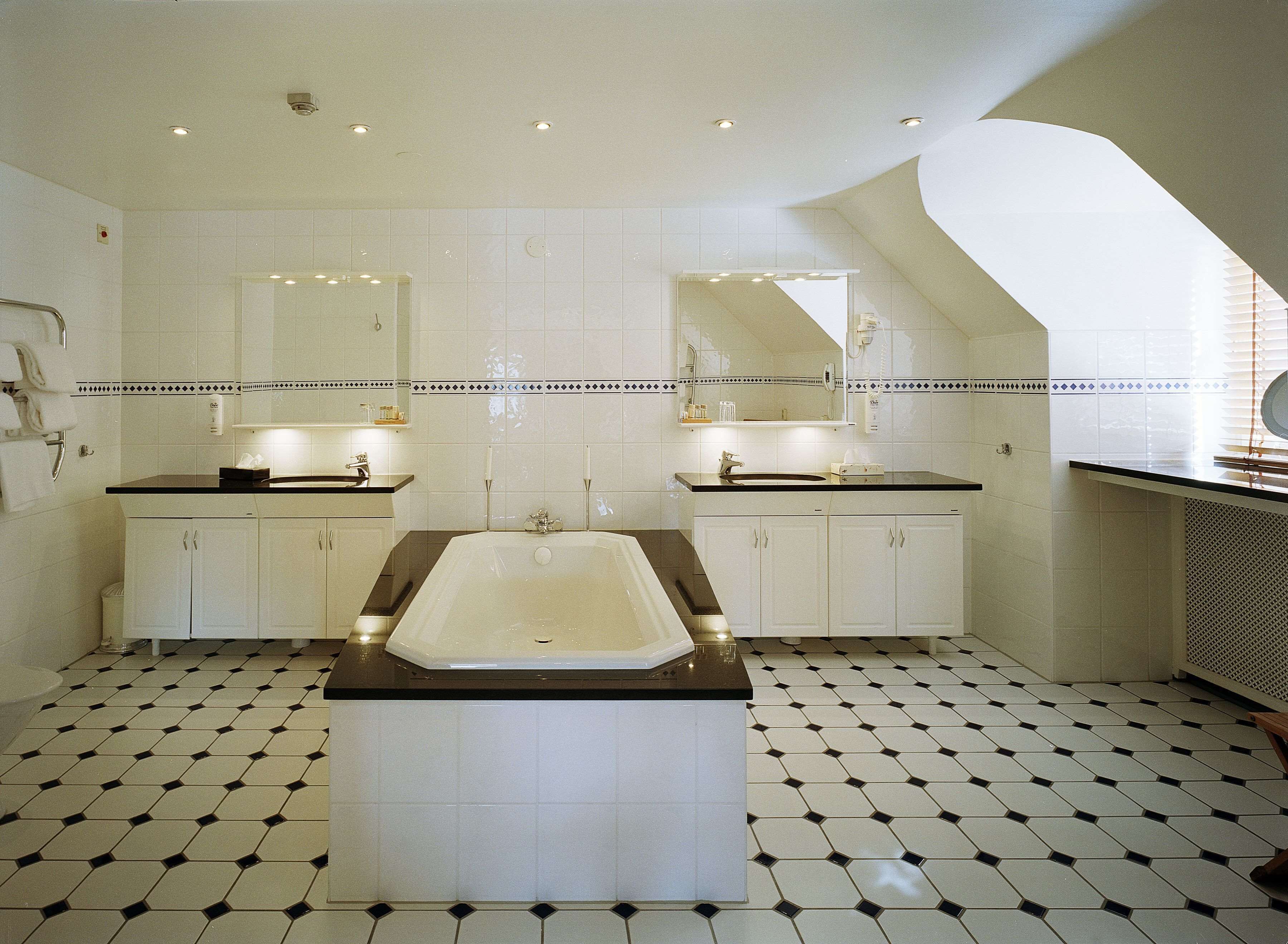 presidential suite | bathroom | hair dryer, towels