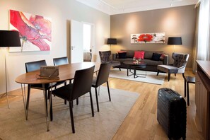 Junior Suite | Desk, iron/ironing board, free cribs/infant beds, free WiFi - Scandic Billingen (Skovde)