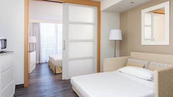 Cunas gratuitas, wifi gratis, ropa de cama