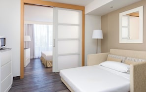 Berços grátis, Wi-Fi de cortesia, roupa de cama