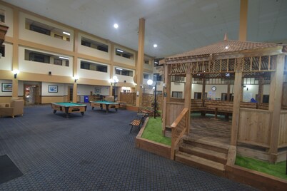 Katahdin Inn & Suites