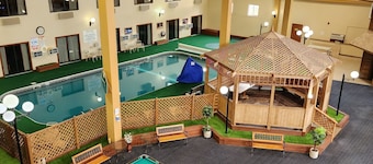 Katahdin Inn & Suites