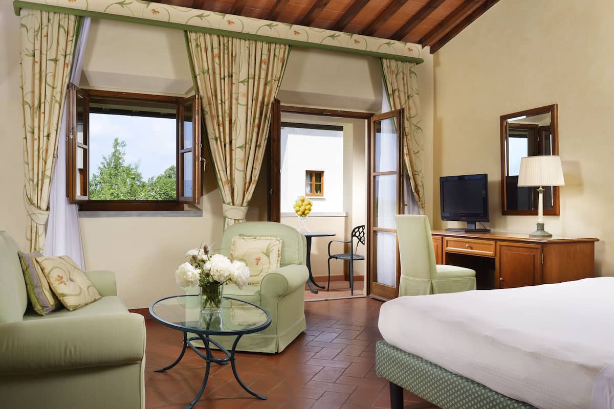 Ropa de cama de alta calidad y minibar