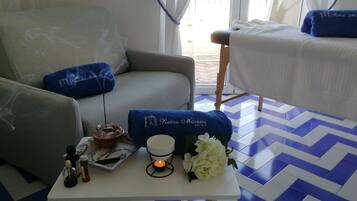 Sale per trattamenti di coppia, manicure/pedicure, massaggi