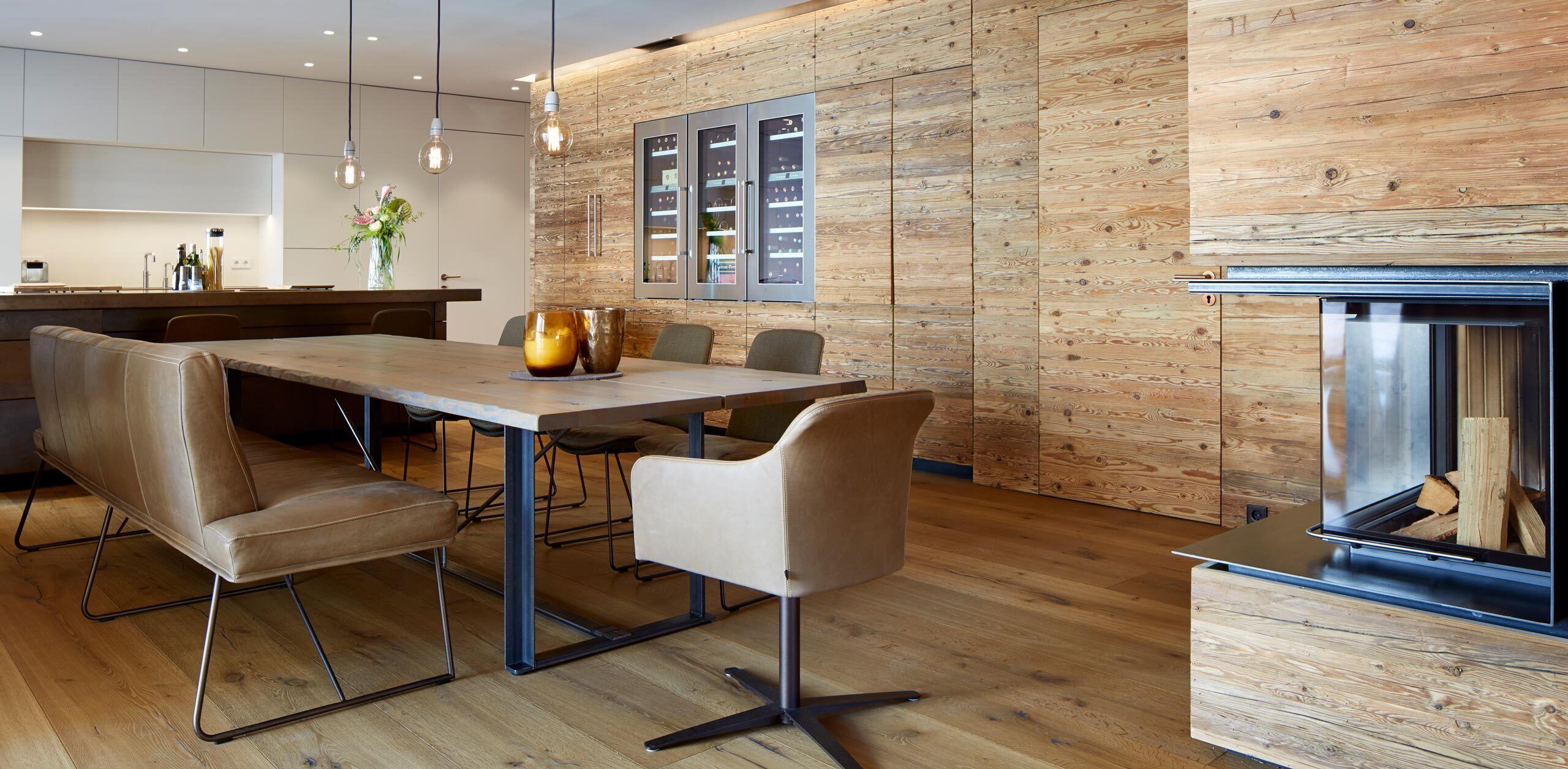 ludwig von beethoven | private kitchen | fridge, oven, stovetop, cookware/dishes/utensils