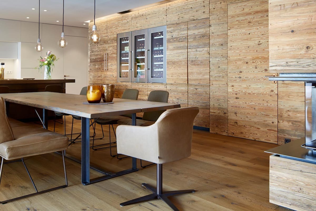 ludwig von beethoven | private kitchen | fridge, oven, stovetop, cookware/dishes/utensils