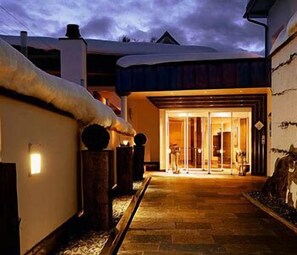 Exterior - Hotel Paradies (Ftan)