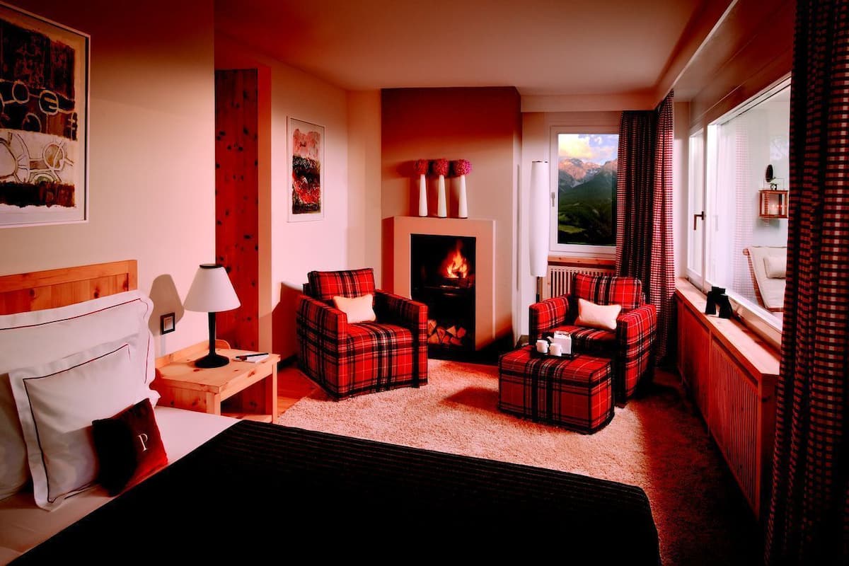 Junior Suite, Balcony, Mountain View | Minibar, in-room safe