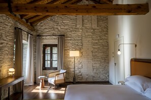 Grand Deluxe | 1 bedroom, premium bedding, down comforters, minibar