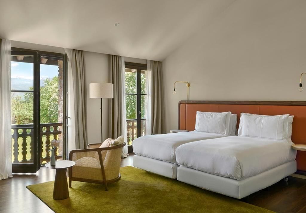Junior Suite | Premium bedding, down comforters, minibar, in-room safe