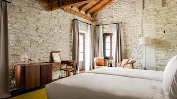 Literie de qualité supérieure, couette en duvet d'oie, minibar