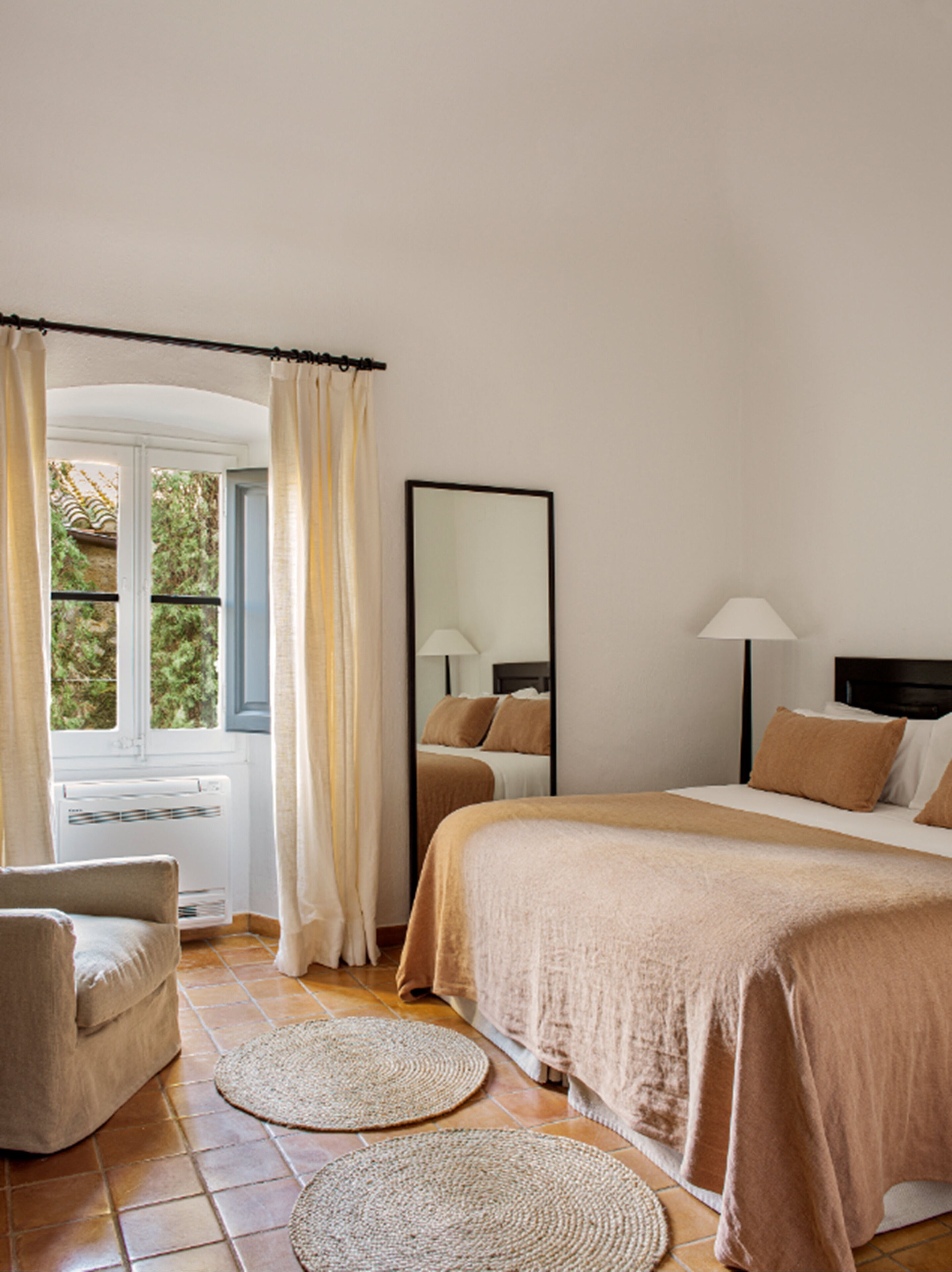 羽絨被、迷你吧、客房內保險箱、獨特裝潢