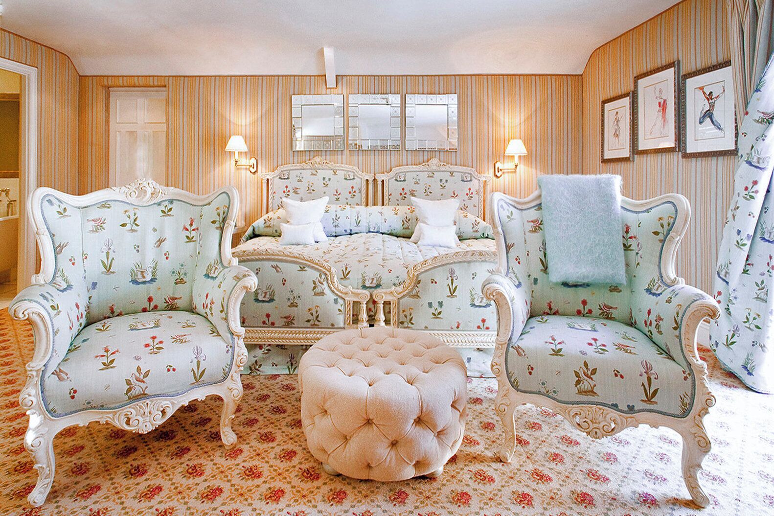 suite (courtyard) | egyptian cotton sheets, hypo-allergenic bedding, in-room safe, desk