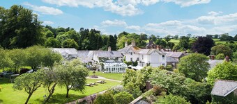 Summer Lodge Country House Hotel