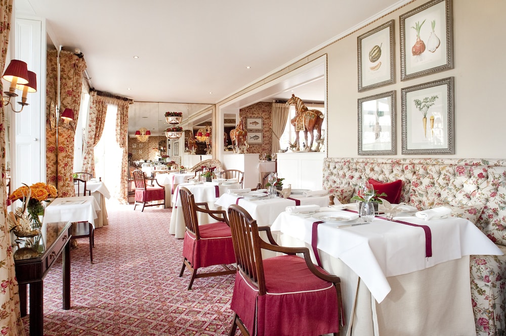 Summer Lodge Country House Hotel & Restaurant by null