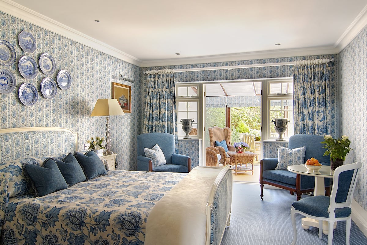 Suite (Courtyard)