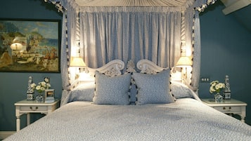 Suite (Duplex Cottage ) | Egyptian cotton sheets, hypo-allergenic bedding, in-room safe, desk