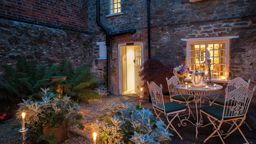 Summer Lodge Country House Hotel