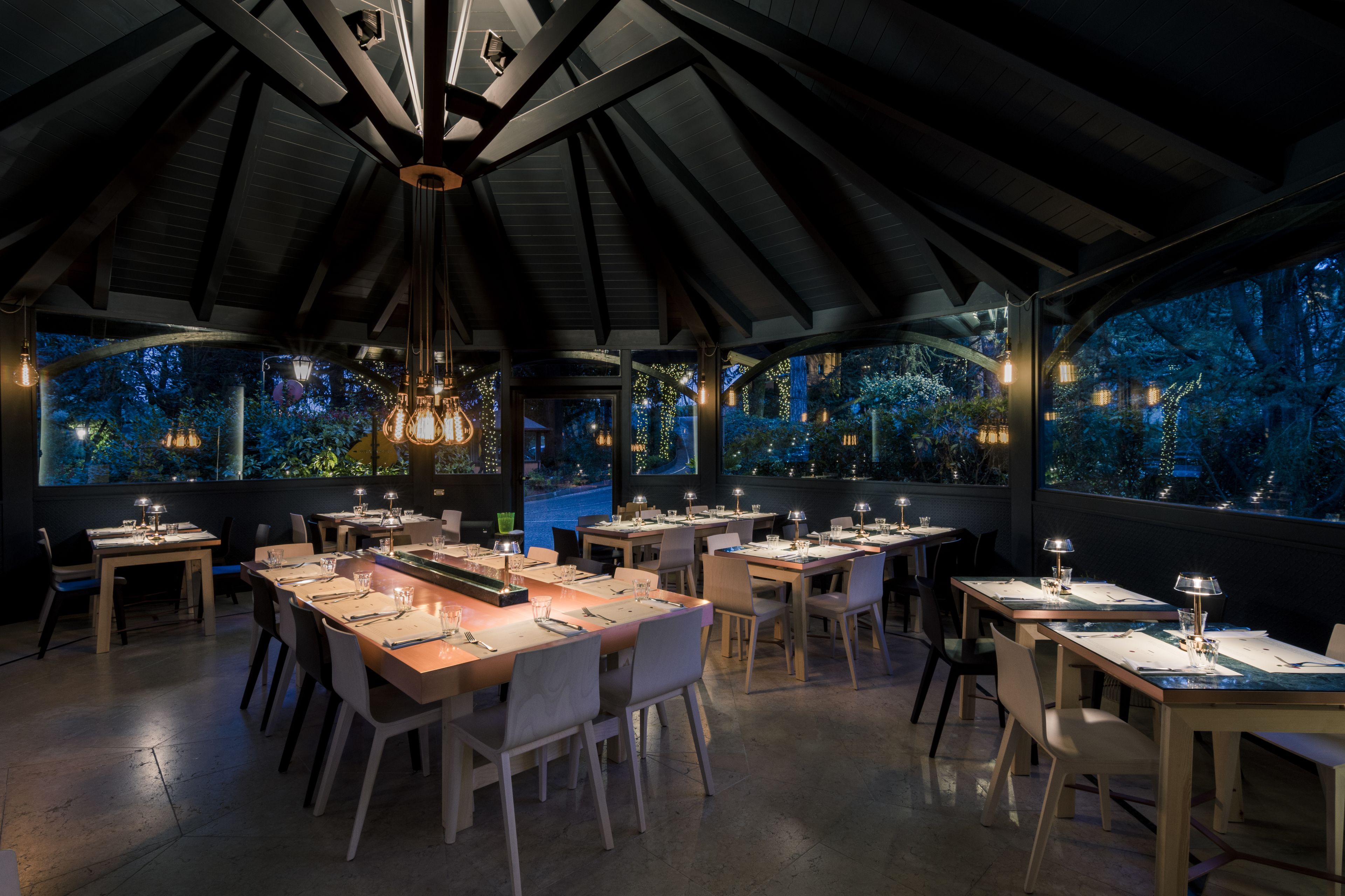 S&#x27;hi serveixen dinars i sopars 