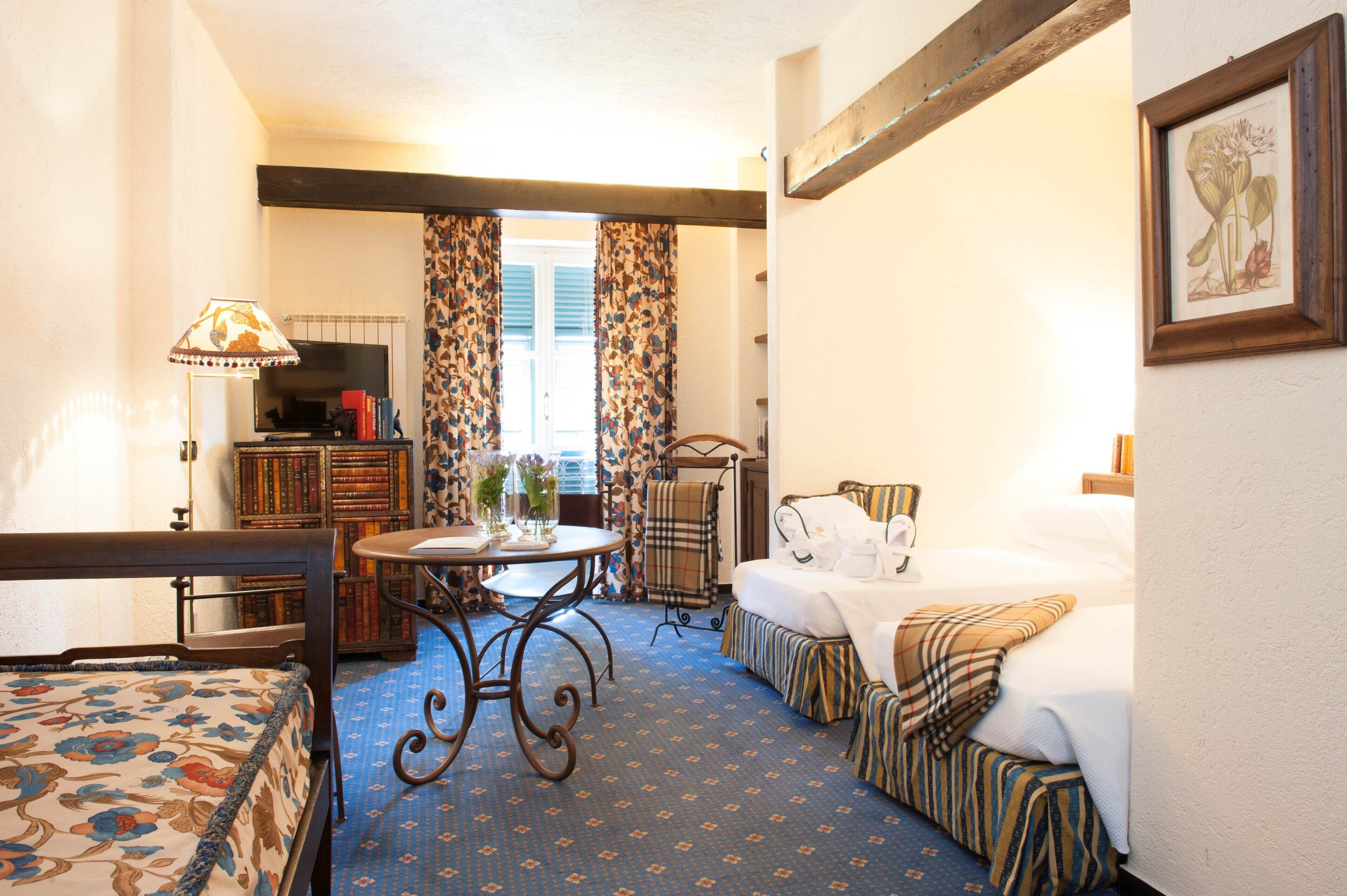 classic room | premium bedding, minibar, in-room safe, individually decorated