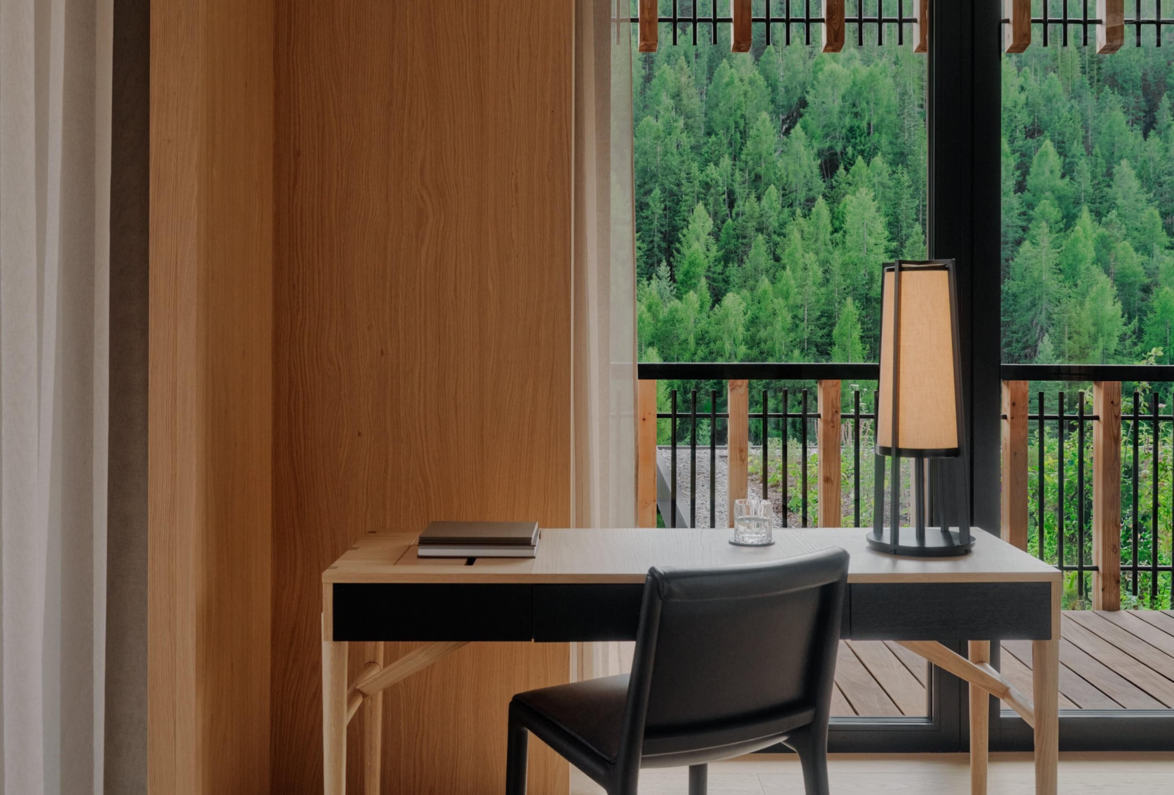 minibar, in-room safe, free wifi