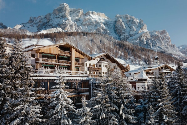 المنشأة من الخارج