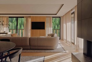 Suite (Aman)