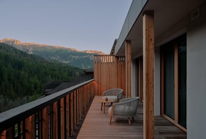 ميني بار وخزنة داخل الغرفة وواي فاي مجانًا