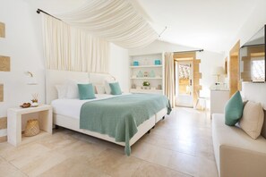 1 bedroom, minibar, in-room safe, individually decorated