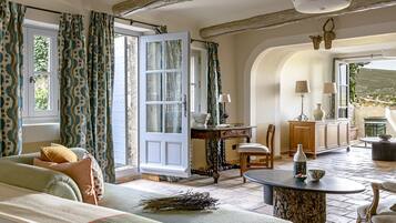 Suite Junior Deluxe Terrasse | 1 chambre, literie de qualité supérieure