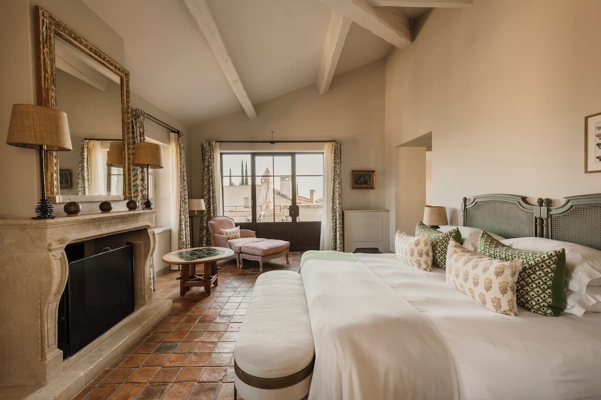 prestige suite (ventoux) | 1 bedroom, premium bedding, free minibar items, in-room safe