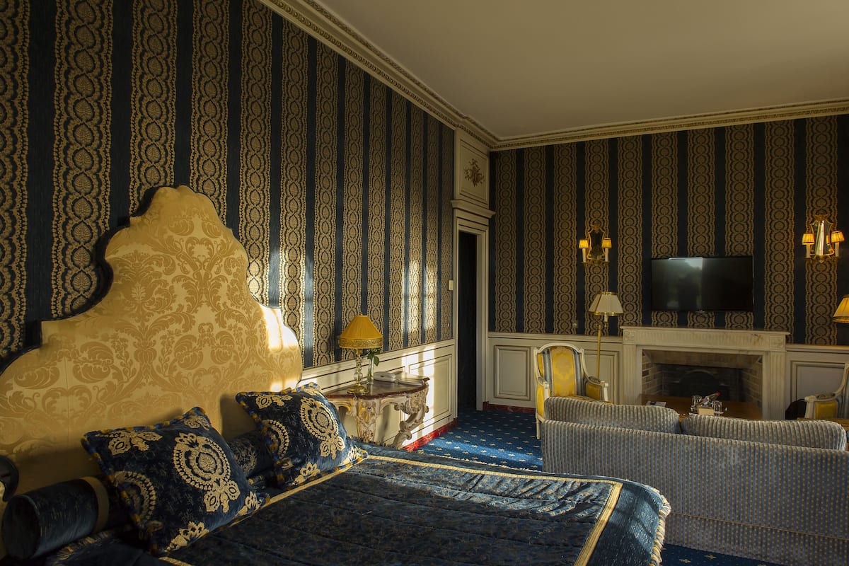 Royal Suite, Park View | 2 bedrooms, premium bedding, minibar, in-room safe