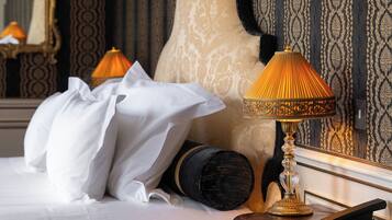 Royal Suite, Park View | Premium bedding, minibar, in-room safe, individually decorated