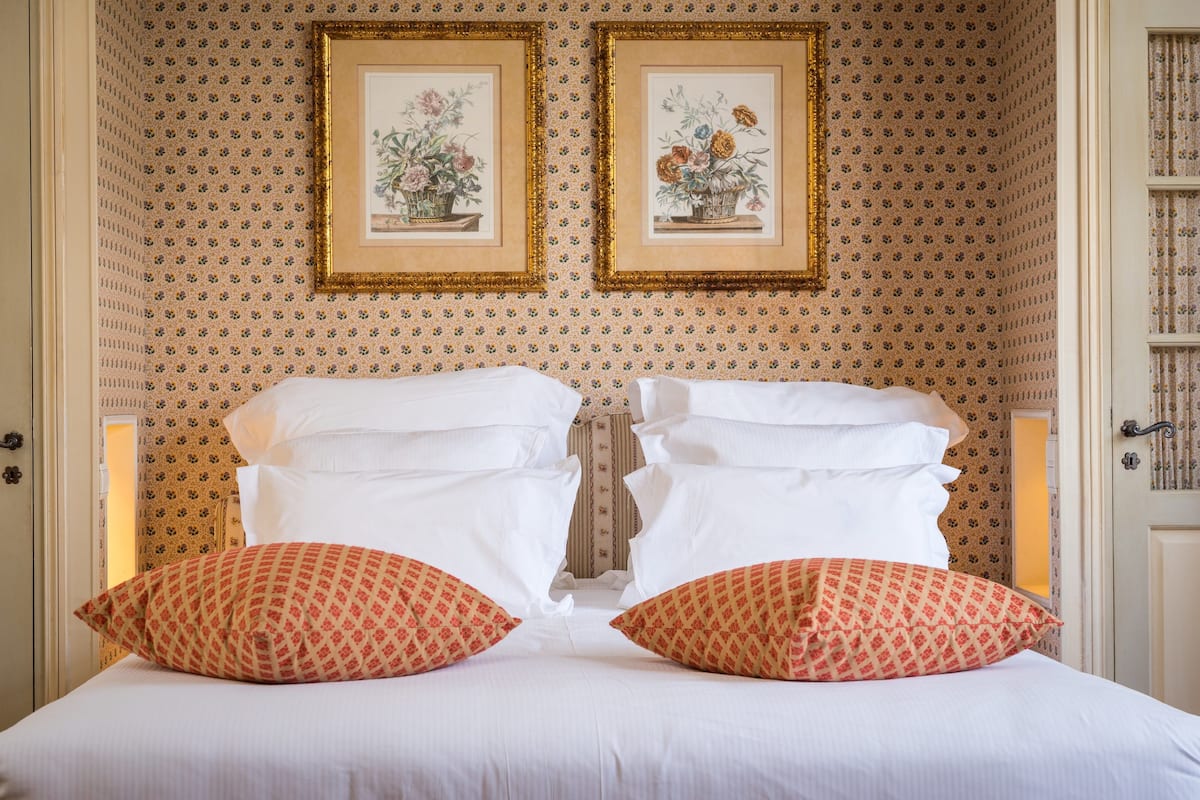 Suite, Accessible, Park View | 2 bedrooms, premium bedding, minibar, in-room safe