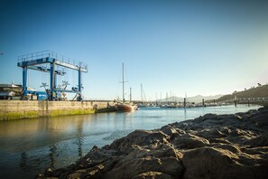Dock